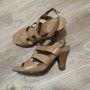 Womens Aerosoles Heels Size 7.5